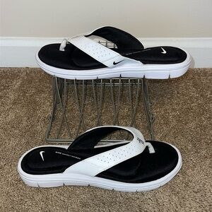 Nike Women's Comfort Thong Sandals White/Black
